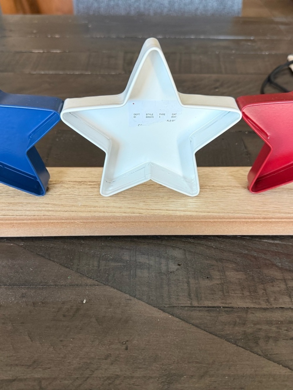 Rae Dunn Red, White & Blue Trio of Metal stars on Wooden Base- NWT - Picture 7 of 10